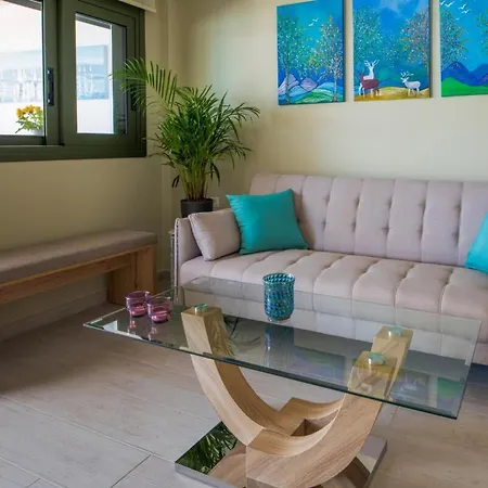 Arktos Sunset Villa Miniá